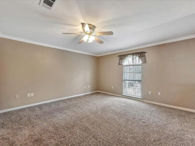 1803 Live Oak Lane, Lufkin, TX 75904