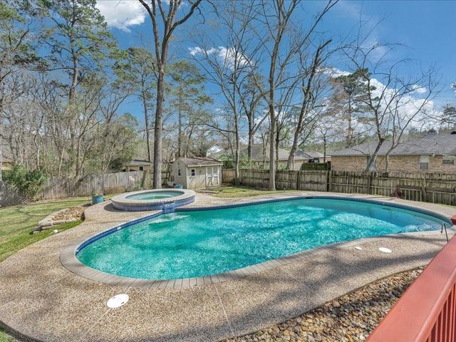 1803 Live Oak Lane, Lufkin, TX 75904