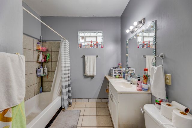 2208 W 54th Place, Chicago, IL 60609