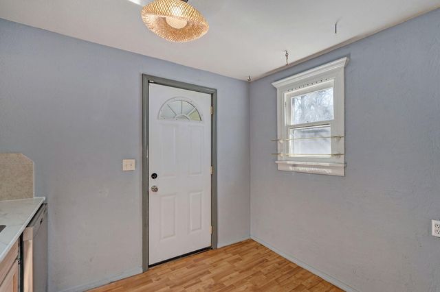 2054 N Campbell Avenue, Springfield, MO 65803