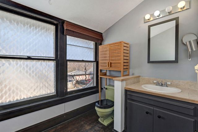 2054 N Campbell Avenue, Springfield, MO 65803