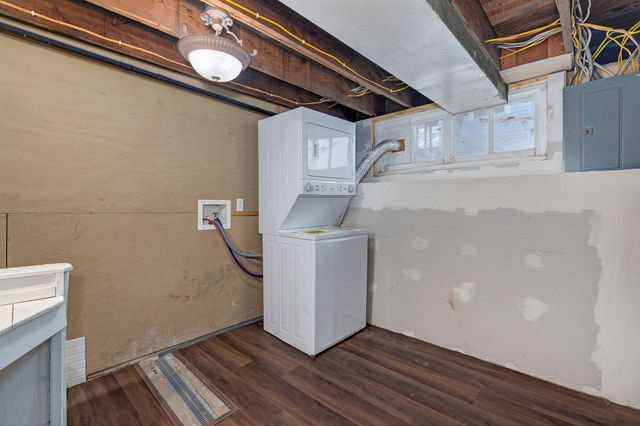 2054 N Campbell Avenue, Springfield, MO 65803