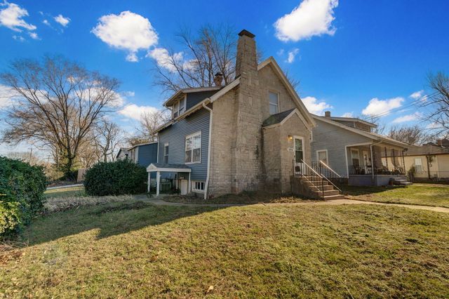 2054 N Campbell Avenue, Springfield, MO 65803