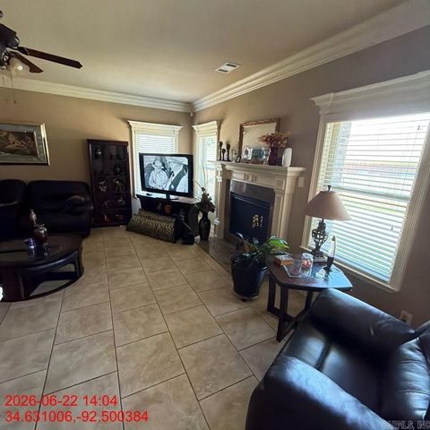 3924 Commonwealth Drive, Bryant, AR 72022