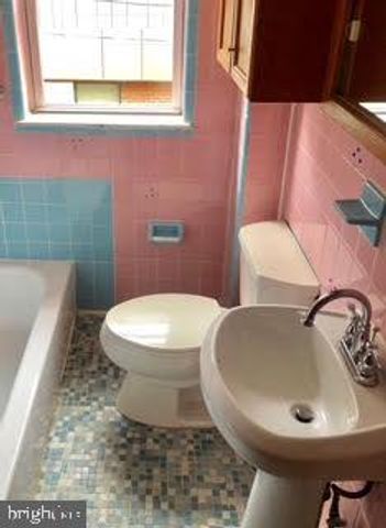 808 E PASSYUNK AVE, Philadelphia, PA 19147