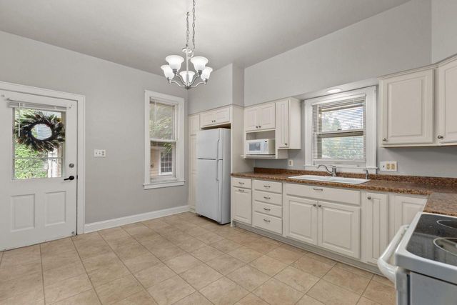 719 S STATE STREET, Appleton, WI 54911