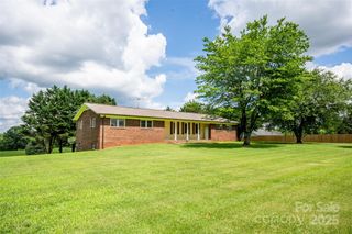 224 Mountain View Road, Statesville, NC 28625