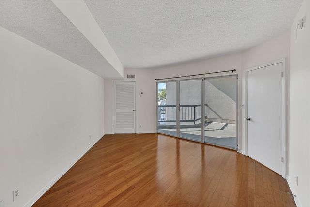 900 19th Ave S Apt 507, Nashville, TN 37212