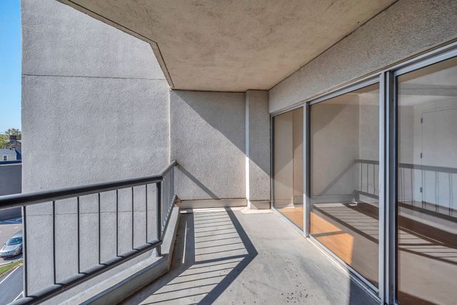 900 19th Ave S Apt 507, Nashville, TN 37212