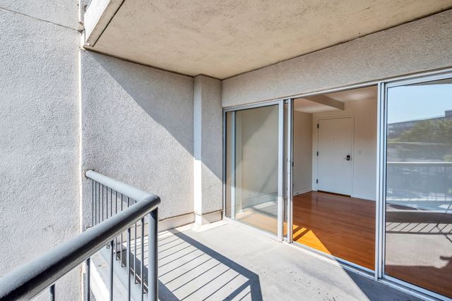 900 19th Ave S Apt 507, Nashville, TN 37212