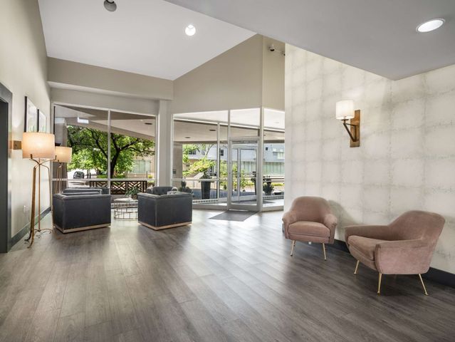 900 19th Ave S Apt 507, Nashville, TN 37212