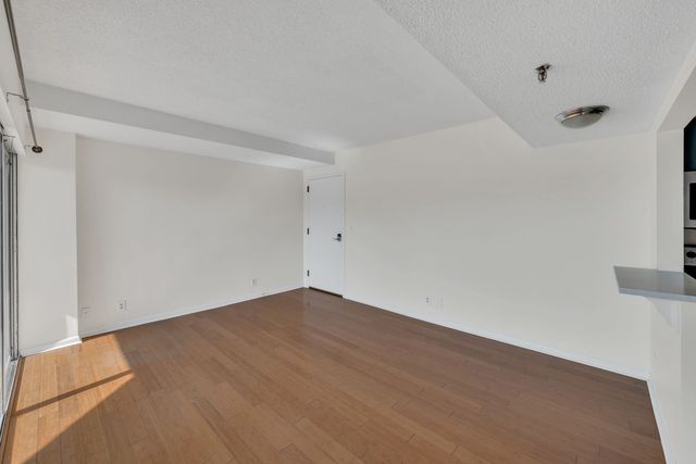 900 19th Ave S Apt 507, Nashville, TN 37212