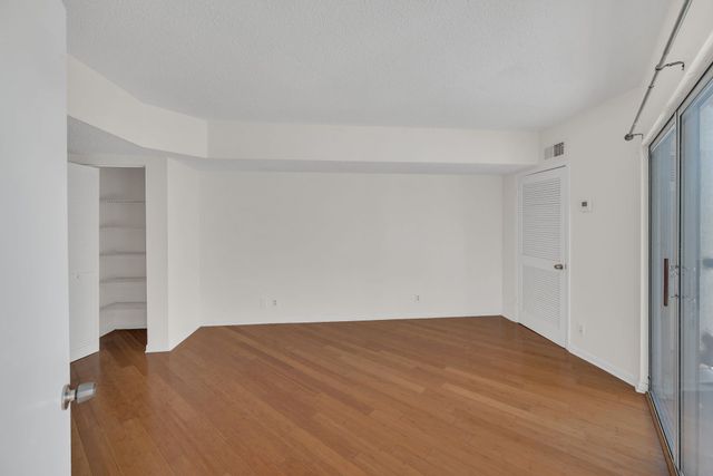 900 19th Ave S Apt 507, Nashville, TN 37212