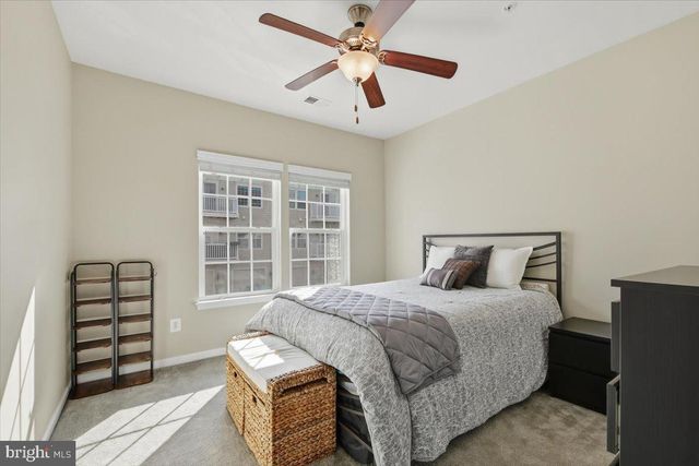 42571 BURBANK TER, Sterling, VA 20166
