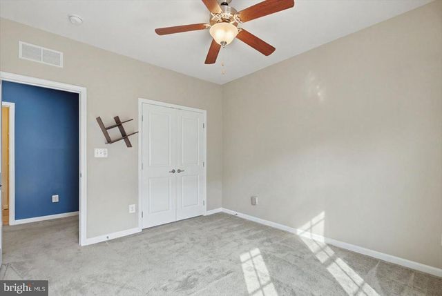 42571 BURBANK TER, Sterling, VA 20166