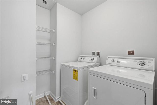 42571 BURBANK TER, Sterling, VA 20166
