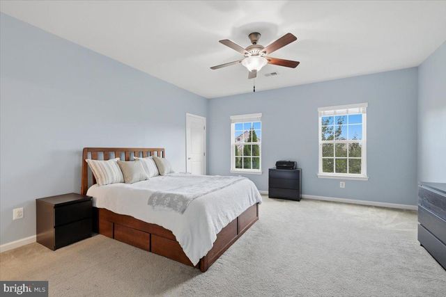 42571 BURBANK TER, Sterling, VA 20166