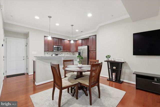 42571 BURBANK TER, Sterling, VA 20166