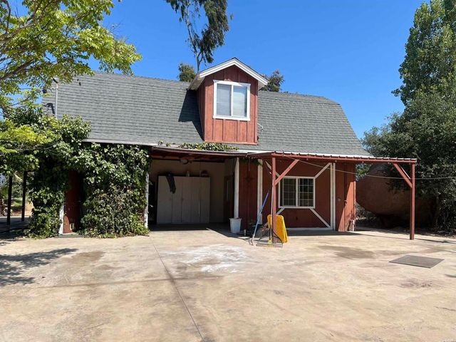 2494 Donnil Lane, Fallbrook, CA 92028
