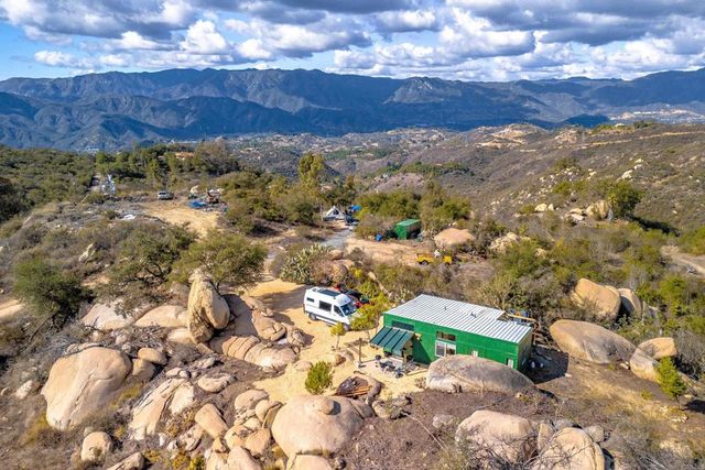 2494 Donnil Lane, Fallbrook, CA 92028