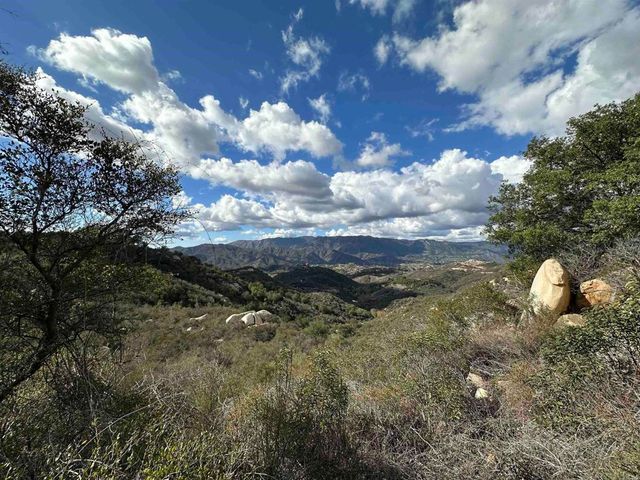 2494 Donnil Lane, Fallbrook, CA 92028