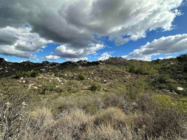 2494 Donnil Lane, Fallbrook, CA 92028