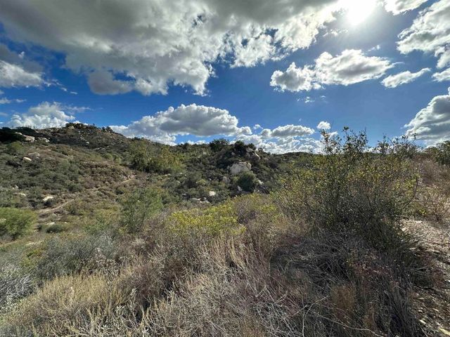 2494 Donnil Lane, Fallbrook, CA 92028