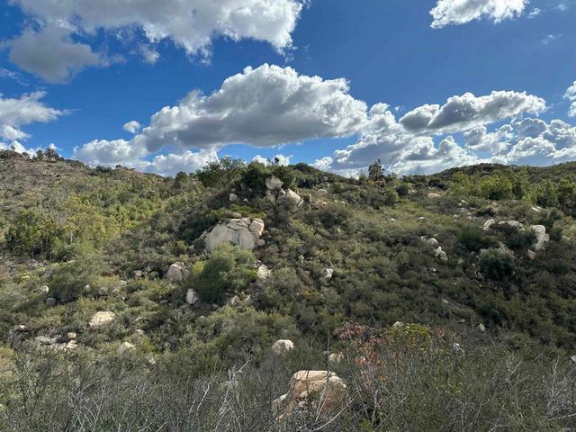 2494 Donnil Lane, Fallbrook, CA 92028