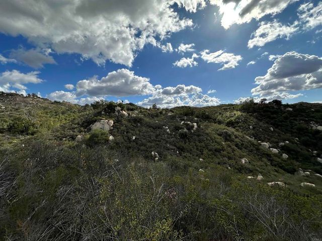 2494 Donnil Lane, Fallbrook, CA 92028