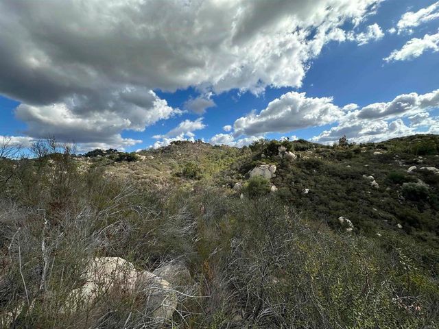 2494 Donnil Lane, Fallbrook, CA 92028