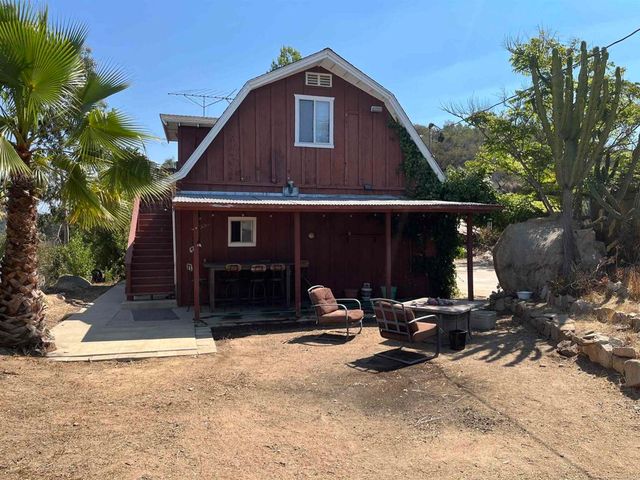2494 Donnil Lane, Fallbrook, CA 92028