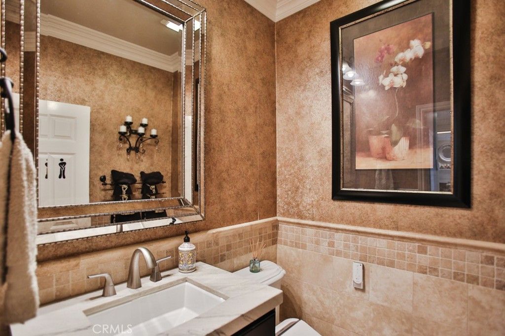 Image 20 of property listing at 2483 N Highwood, Orange, CA 92867