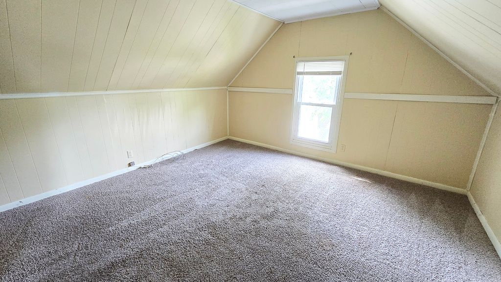 Image 22 of property listing at 948 E Broadway, Centralia, IL 62801