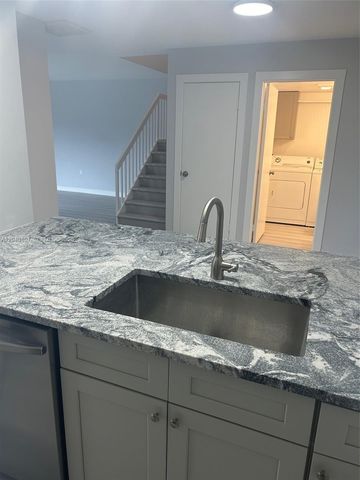 603 6th Way, West Palm Beach, FL 33407