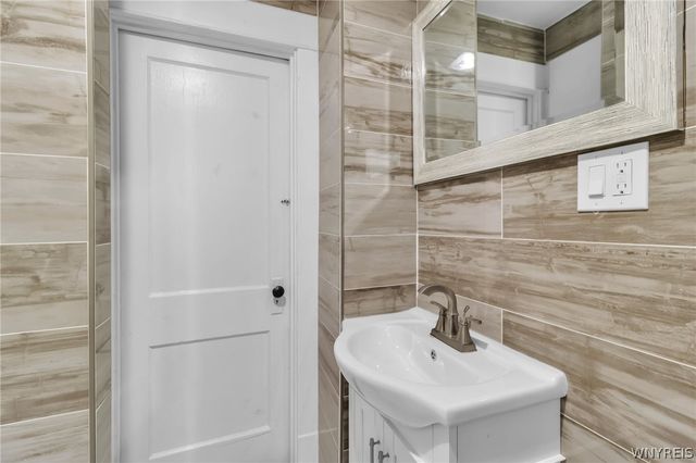 231 Stevens Avenue, Buffalo, NY 14215