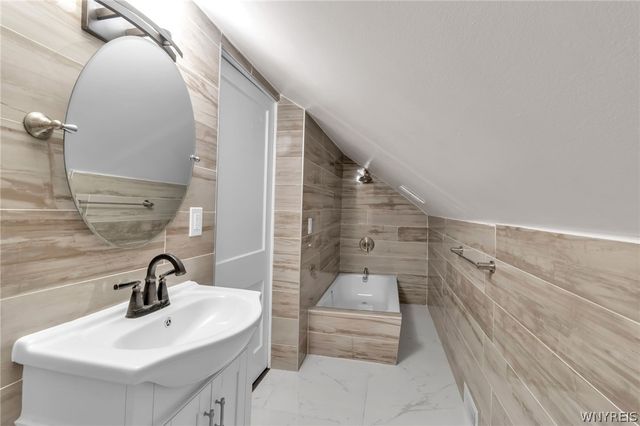 231 Stevens Avenue, Buffalo, NY 14215