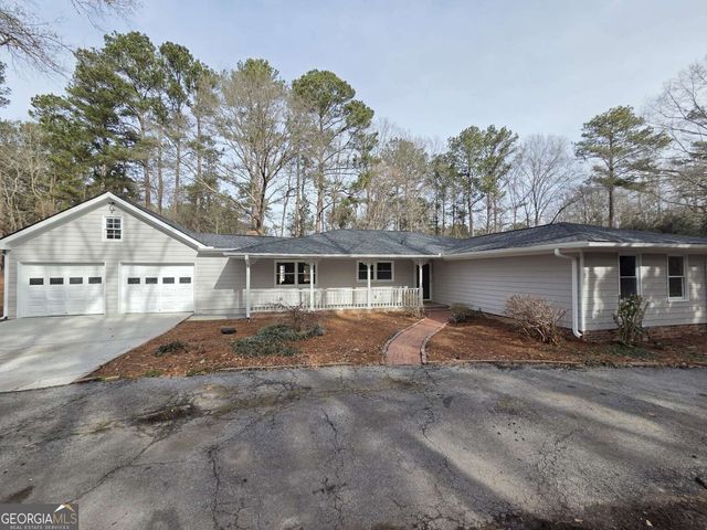 940 Pineview Road, Covington, GA 30014