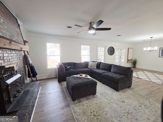 940 Pineview Road, Covington, GA 30014