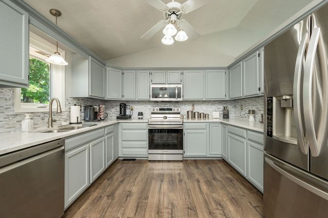 205 7th Street NW, Altoona, IA 50009