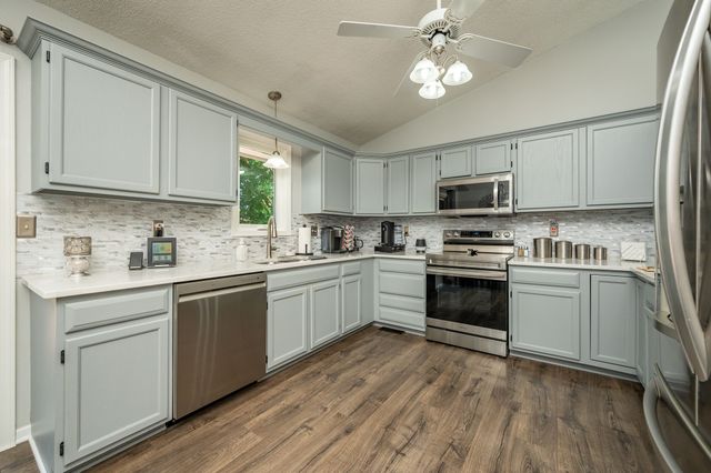 205 7th Street NW, Altoona, IA 50009
