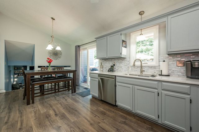 205 7th Street NW, Altoona, IA 50009