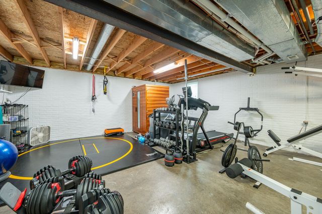 205 7th Street NW, Altoona, IA 50009