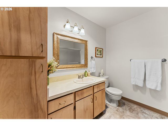 1712 ARCH Ln, Brookings, OR 97415