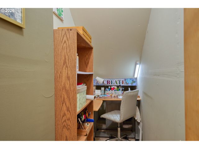 1712 ARCH Ln, Brookings, OR 97415