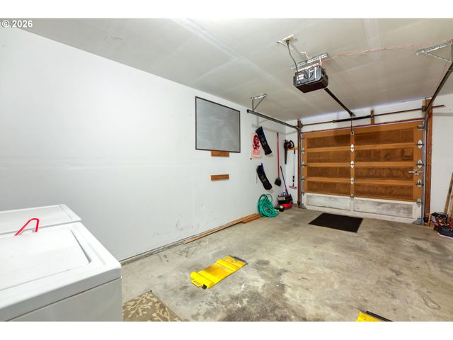 1712 ARCH Ln, Brookings, OR 97415