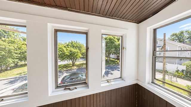 20 Lyne Rd 2, Boston, MA 02135