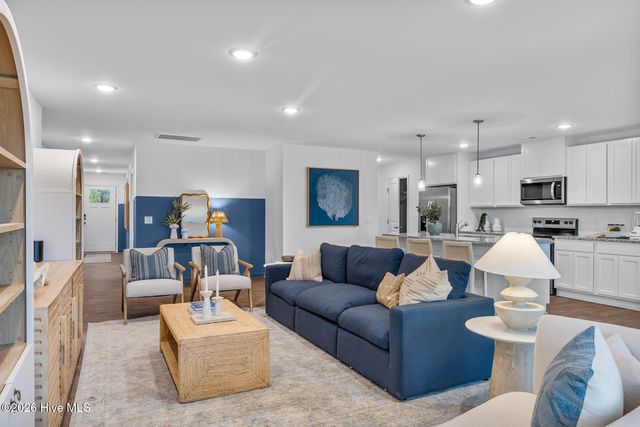 1037 Brooke Ridge Lane, Southport, NC 28461