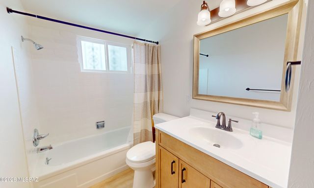 3241 S Mead Avenue, Tucson, AZ 85730