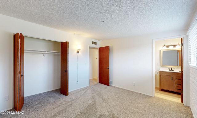 3241 S Mead Avenue, Tucson, AZ 85730