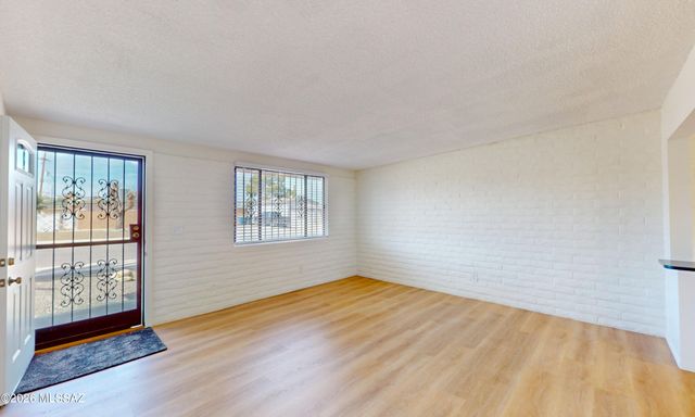 3241 S Mead Avenue, Tucson, AZ 85730